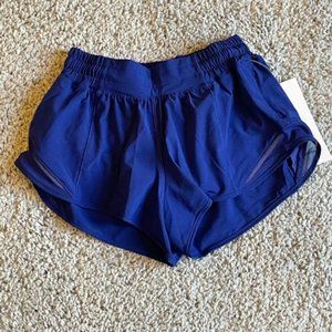 Lululemon Hotty Hot Shorts, size 4